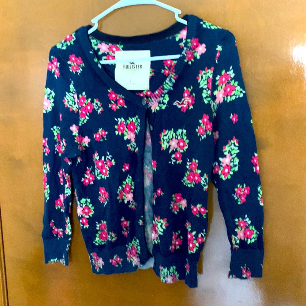 Hollister large floral cardigan excellent condition